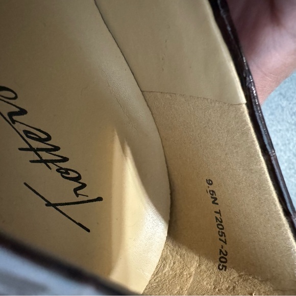 Trotters Honor Flats Square Toe Skimmer Style Dark Brown Croco Leather Women 9.5 - Picture 3 of 5